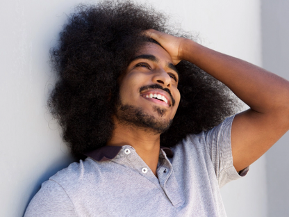 Transplant de păr afro
